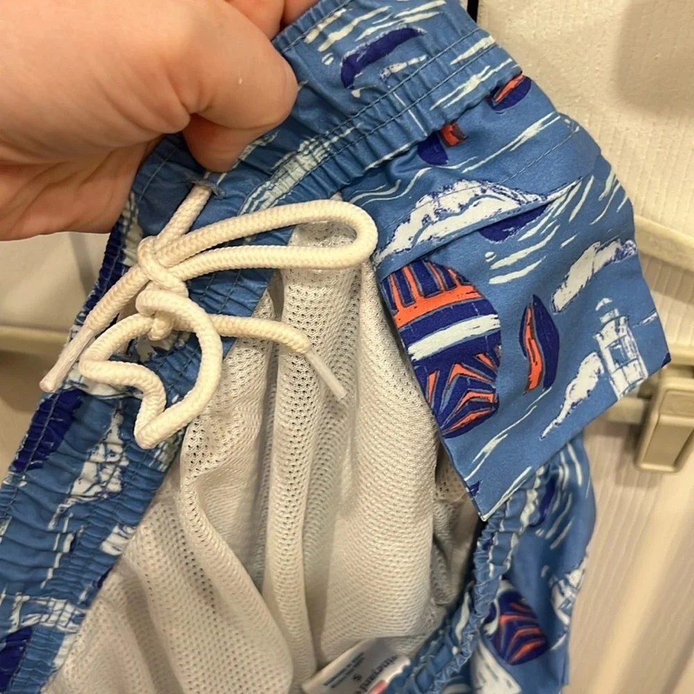Vineyard Vines Chappy Swim Trunks Blue Sailboats Mens Size Small